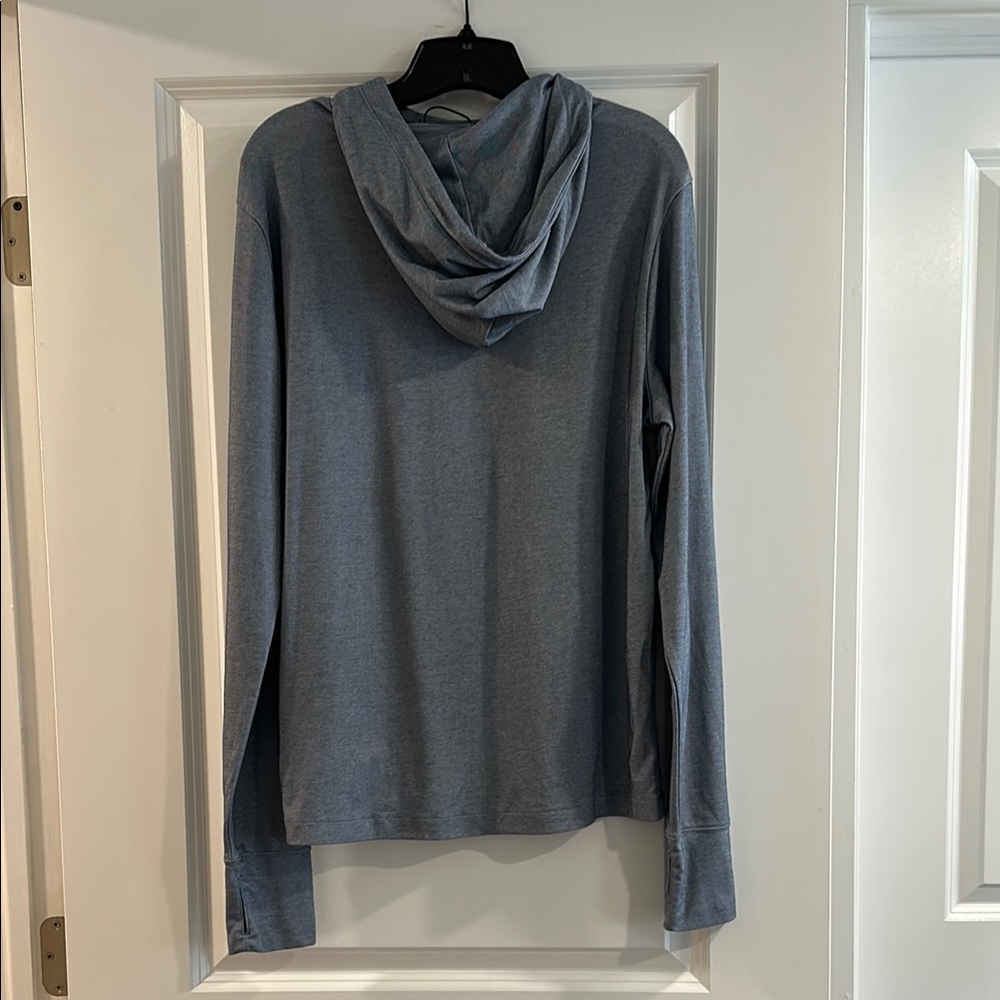 J.Crew Men’s lightweight hoodie - Picture 5 of 6
